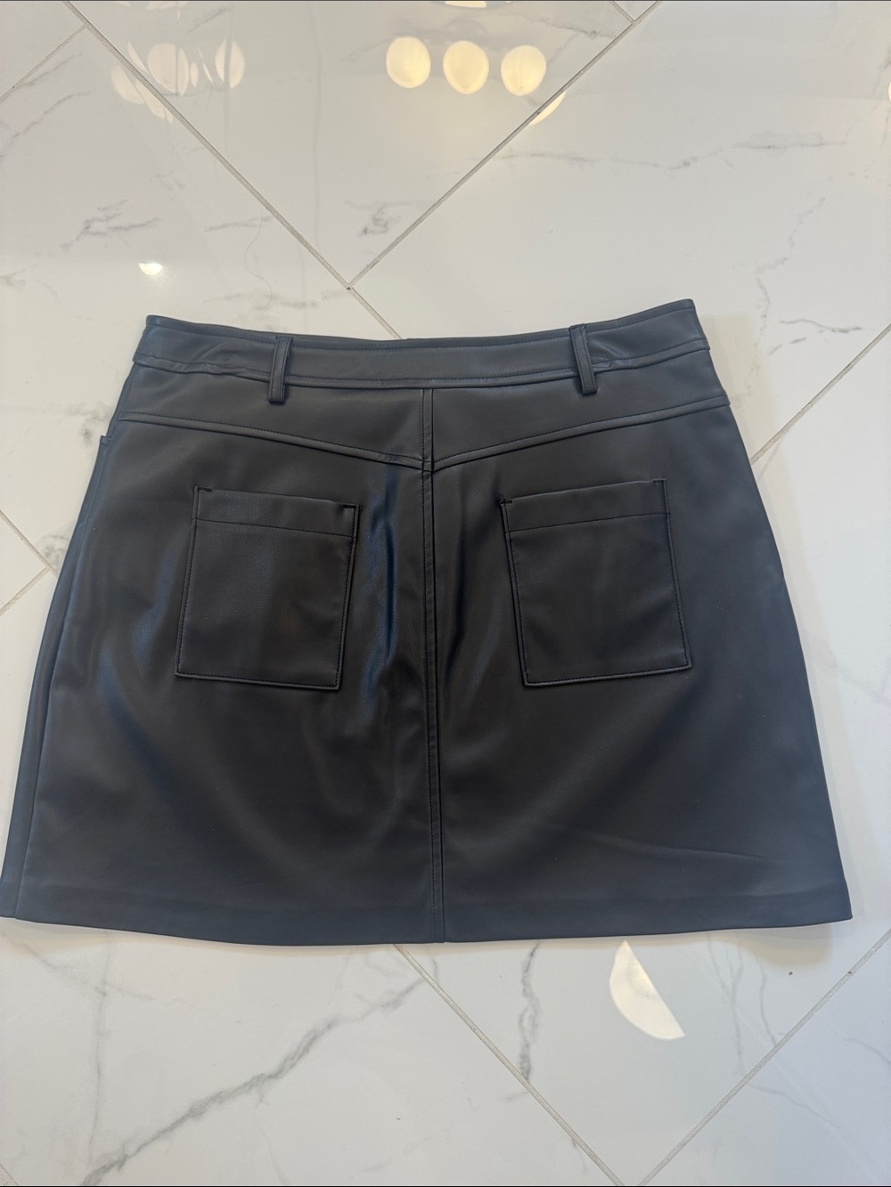 Topshop faux leather mini skirt, Sz 10 - Picture 2 of 4